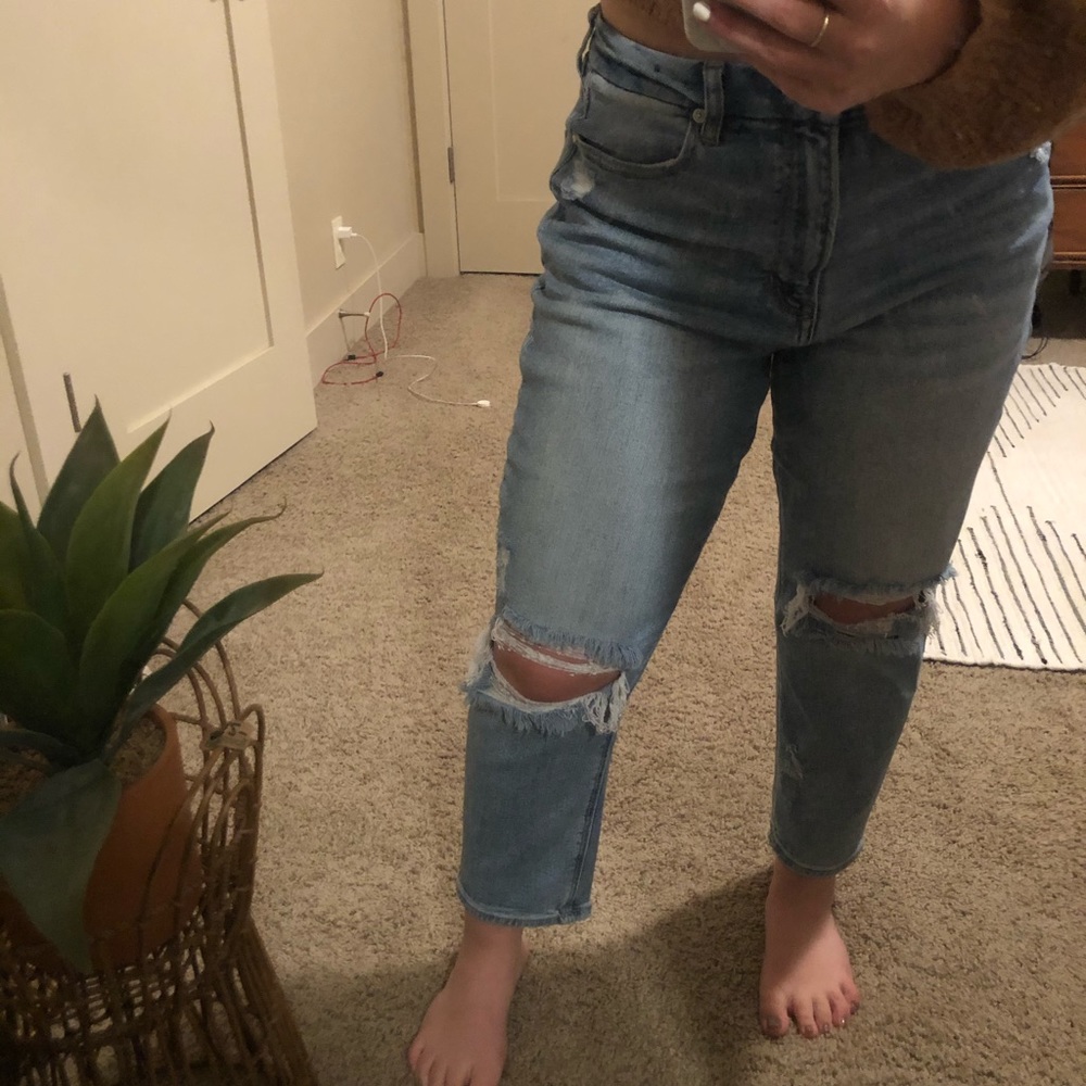 AE Curvy High Waisted Jeans